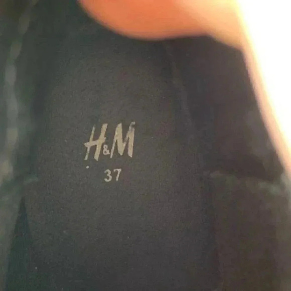 H&M boots size 6 37 Black Chelsea ankle booties - Picture 8 of 9